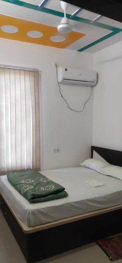 Hotel Vishal Buxar 외부 사진