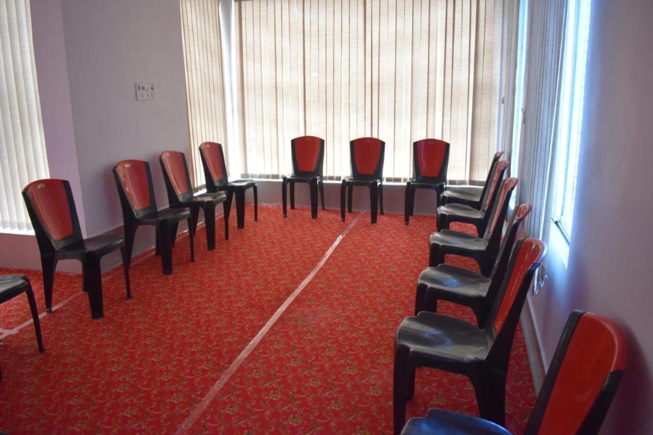 Hotel Vishal Buxar 외부 사진