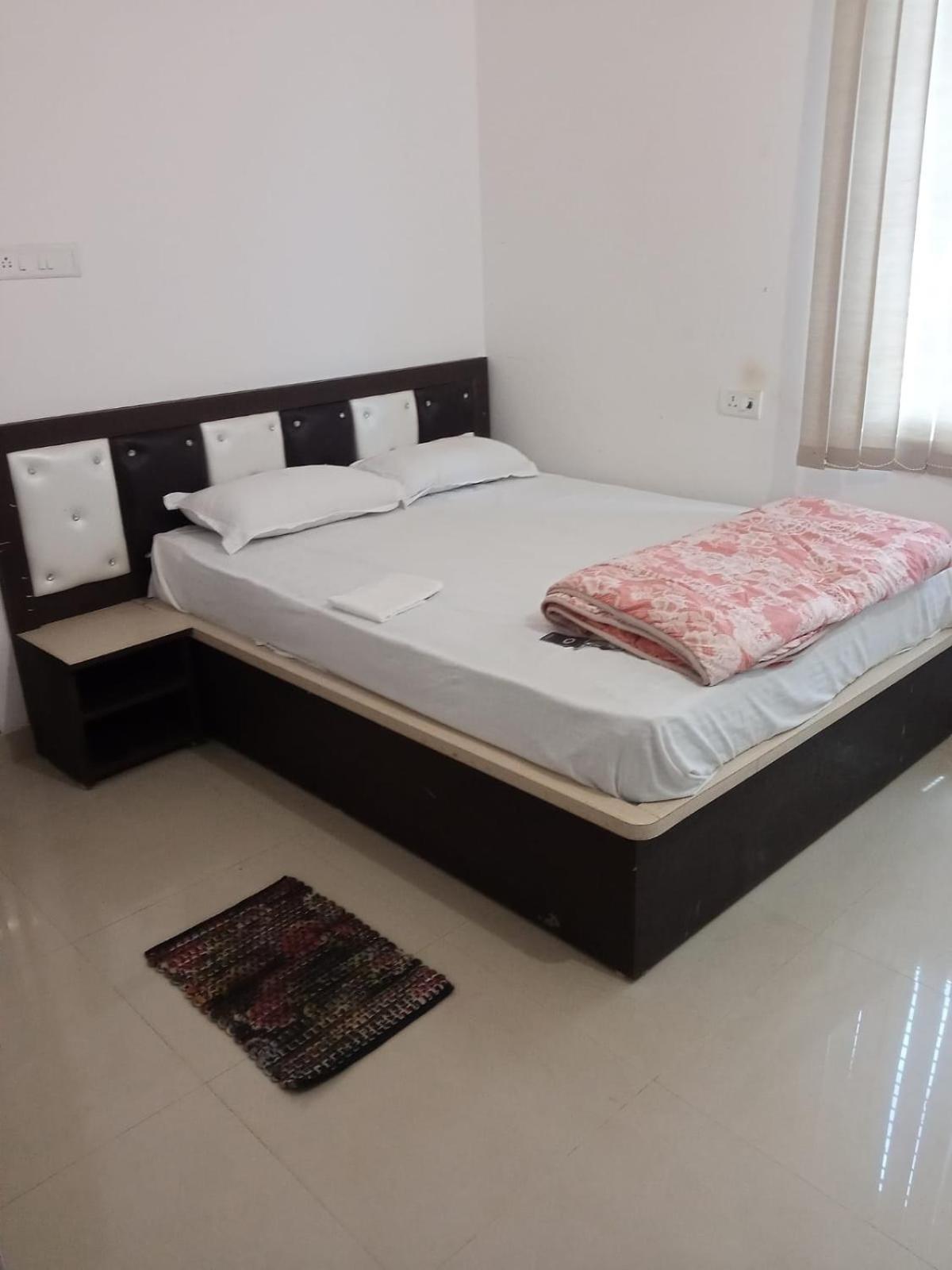 Hotel Vishal Buxar 외부 사진